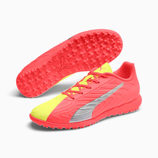 PUMA ONE 20.4 OSG TT Soccer Shoes JR, Nrgy Peach-Fizzy Yellow-Puma Aged Silver, extralarge