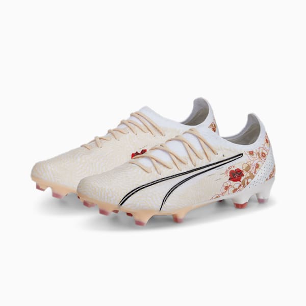Chaussures de soccer avec crampons PUMA x LIBERTY Ultra FG/AG Femme, Puma White-Puma Black-Sun Kiss