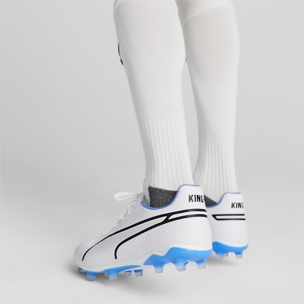 KING PRO Unisex Football Boots, PUMA White-PUMA Black-Blue Glimmer-Ultra Orange, extralarge-IND