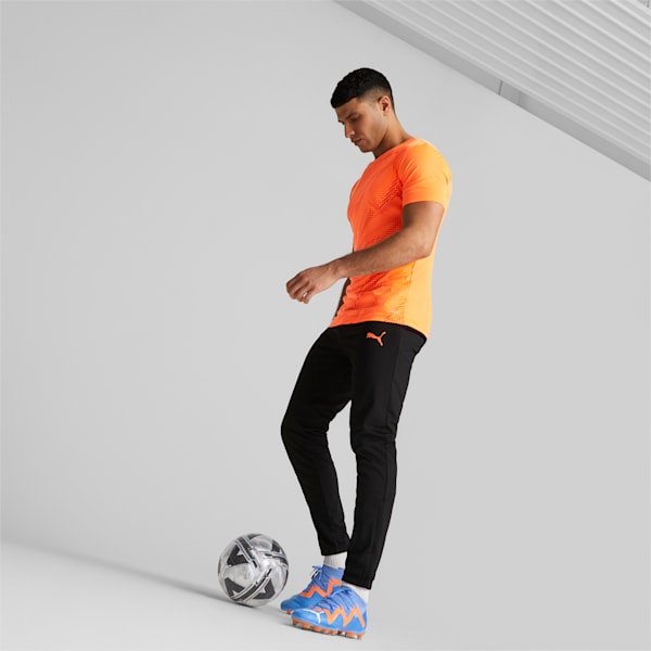 Souliers de soccer à crampons FUTURE PRO FG/AG, Bleu scintillant-blanc Puma-Ultra orange