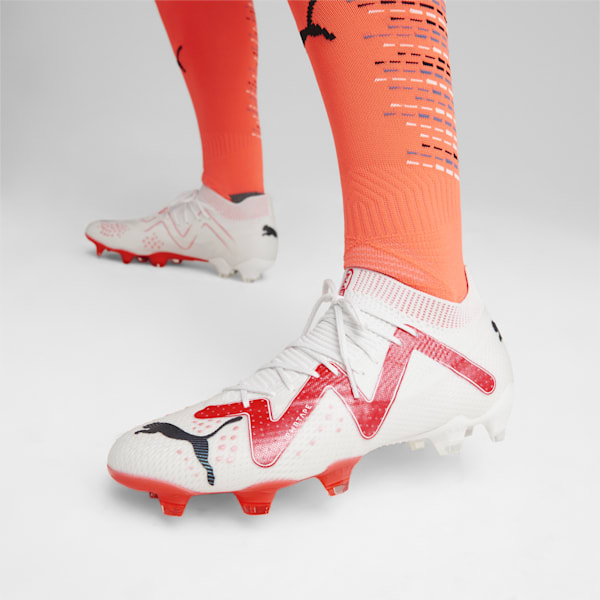 Chaussures de soccer avec crampons FUTURE ULTIMATE FG/AG Femme, PUMA White-PUMA Black-Fire Orchid, extralarge