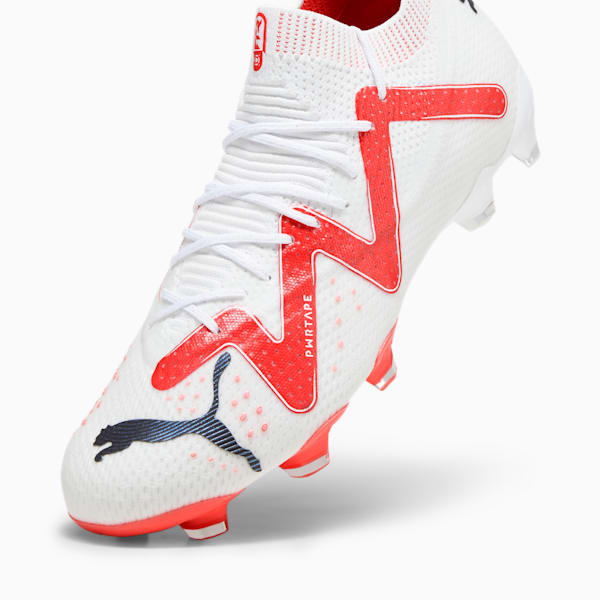 Chaussures de soccer avec crampons FUTURE ULTIMATE FG/AG Femme, PUMA White-PUMA Black-Fire Orchid, extralarge