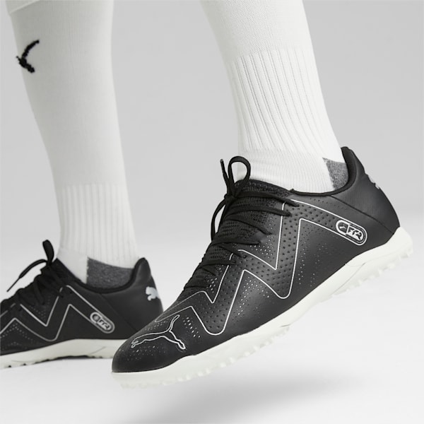 FUTURE PLAY TT Men's Football Boots, PUMA Black-PUMA Silver, extralarge-IND