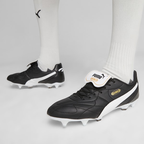 KING TOP MxSG Football Boots Unisex, PUMA Black-PUMA White-PUMA Gold, extralarge