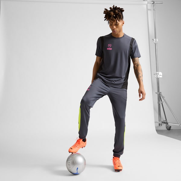 Chaussure de soccer ATTACANTO FG/AG, Glowing Red-PUMA Black, extralarge