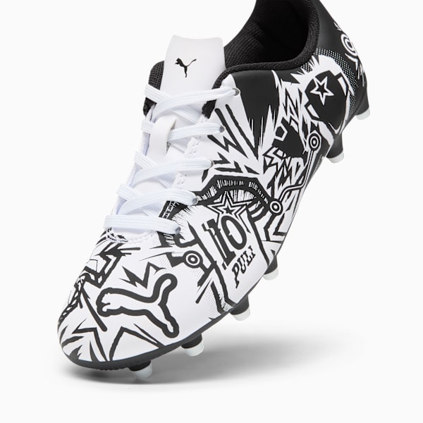 Chaussures de soccer à crampons PUMA x CHRISTIAN PULISIC TACTO II pour surfaces dures et artificielles Enfant, PUMA White-PUMA Black, extralarge