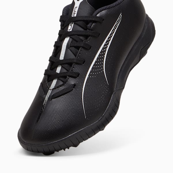 Tacos de fútbol ULTRA 5 PLAY TT juvenil, PUMA Black-PUMA White, extralarge