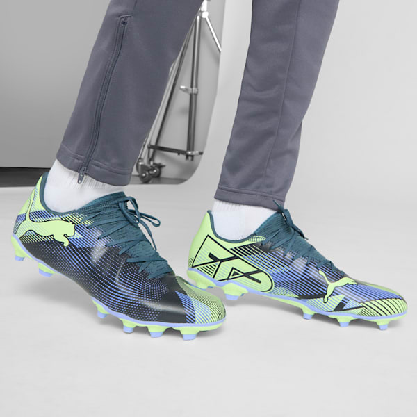 FUTURE 7 PLAY Firm Ground/Artificial Ground Men's Soccer Cleats, Gray Skies-Elektro Purple-Fizzy Apple-PUMA White, extralarge