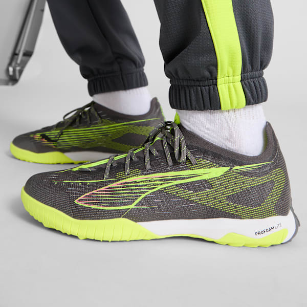 Tacos de futbol ULTRA 5 PRO CAGE, Matte Aged Silver-Yellow Alert-Sun Struck, extralarge