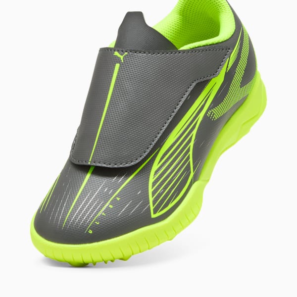 キッズ ウルトラ 5 プレイ V TT サッカー トレーニングシューズ 17-22.5cm, Matte Aged Silver-Yellow Alert-Puma Aged Silver, extralarge-JPN