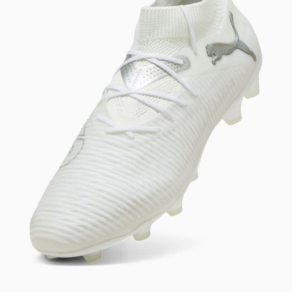 ユニセックス フューチャー 8 プロ HG サッカー スパイク, PUMA White-Matte Silver, extralarge-JPN