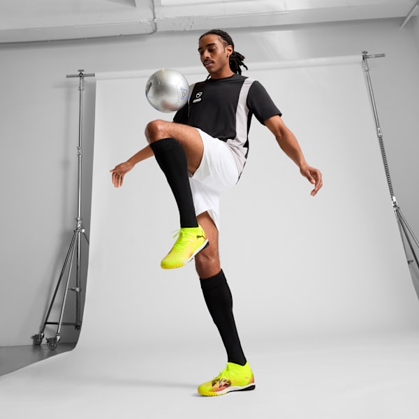 Tacos de fútbol FUTURE 8 PRO, Yellow Alert-PUMA Black-Sun Struck, extralarge
