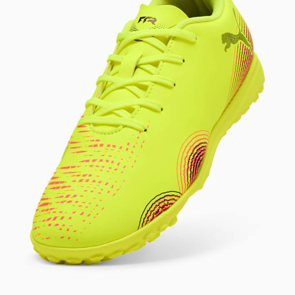 FUTURE 8 PLAY Turf Training Big Kids' Soccer Cleats, Yellow Alert-PUMA Black-Sun Struck, extralarge