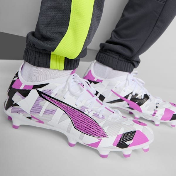 Tacos de fútbol ULTRA 5 MATCH FOREVER FG/AG, PUMA White-Pure Magenta-Feather Gray-PUMA Black, extralarge