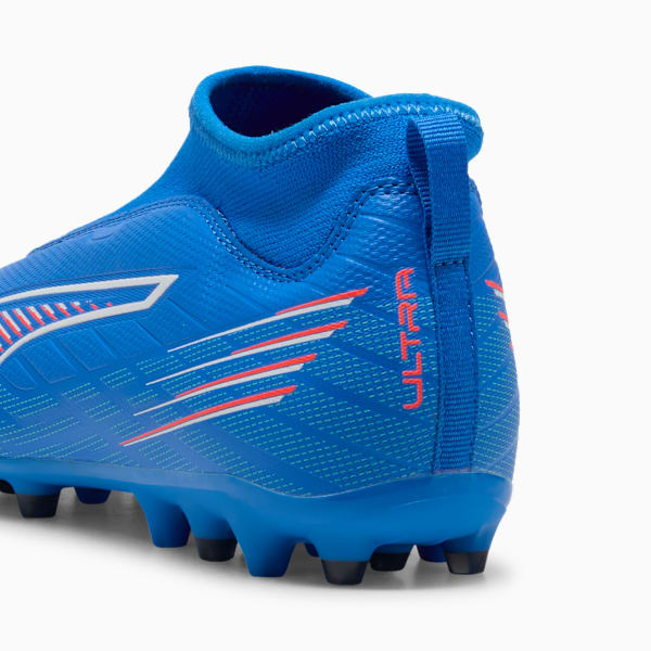 Blue PUMA football boot featuring a high-top collar and red and white detailing.