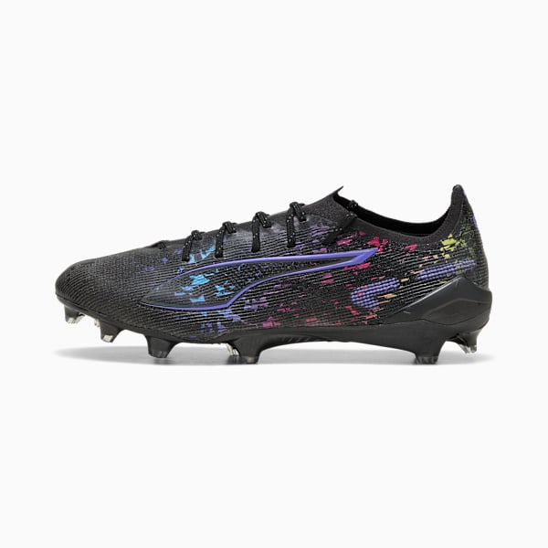 Tacos de fútbol ULTRA 5 ULTIMATE Christian Pulisic Firm Ground para hombre, PUMA Black-Dark Amethyst-PUMA Team Royal-PUMA Pink, extralarge