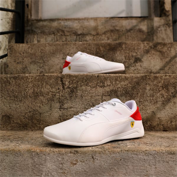 Ferrari Drift Cat Delta Unisex Sneakers, Puma White-Rosso Corsa, extralarge-IND