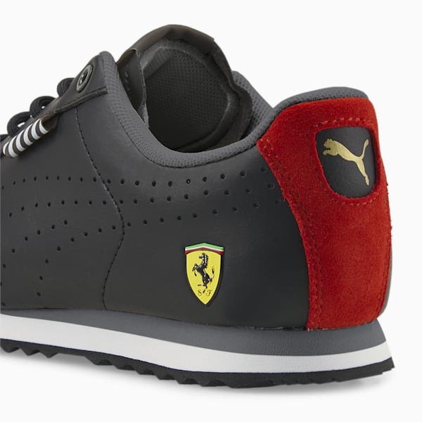 Tenis de automovilismo juveniles Scuderia Ferrari Via Perforated, Puma Black-Rosso Corsa, extralarge