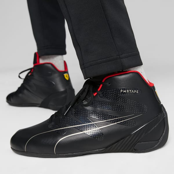 Tenis para conducción Scuderia Ferrari Carbon Cat Mid, PUMA Black-PUMA Black, extralarge