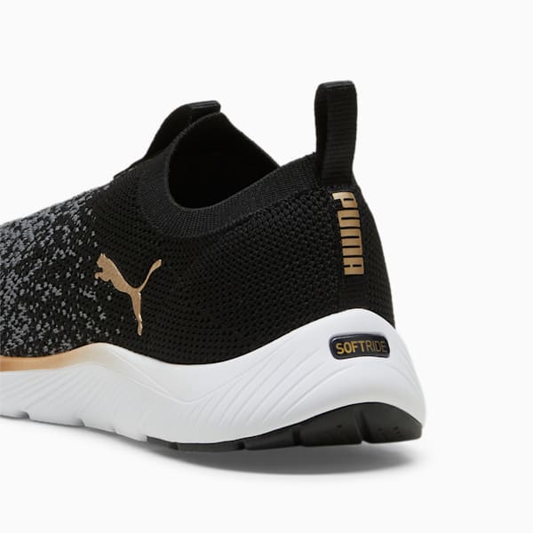 ウィメンズ ソフトライド レミ スリップオン ニット ランニングシューズ, PUMA Black-PUMA Gold-Cool Dark Gray, extralarge-JPN