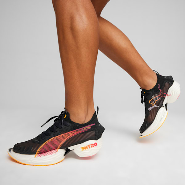 ウィメンズ FAST-R ニトロ エリート 2 FF ランニングシューズ, PUMA Black-Sun Stream-Sunset Glow, extralarge-JPN