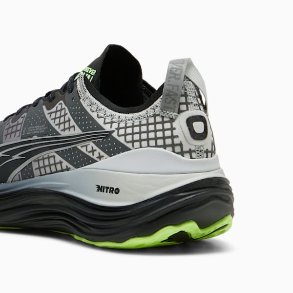 Chaussures de course à pied hydrofuges ForeverRun NITRO™ Homme, PUMA Black-Glacial Gray-Fizzy Apple, extralarge