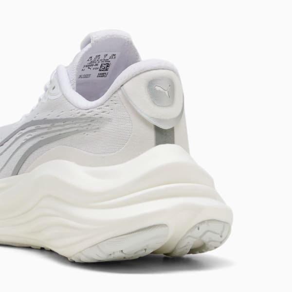 MagMax NITRO™ Women's Running Shoes, PUMA White-PUMA Silver, extralarge
