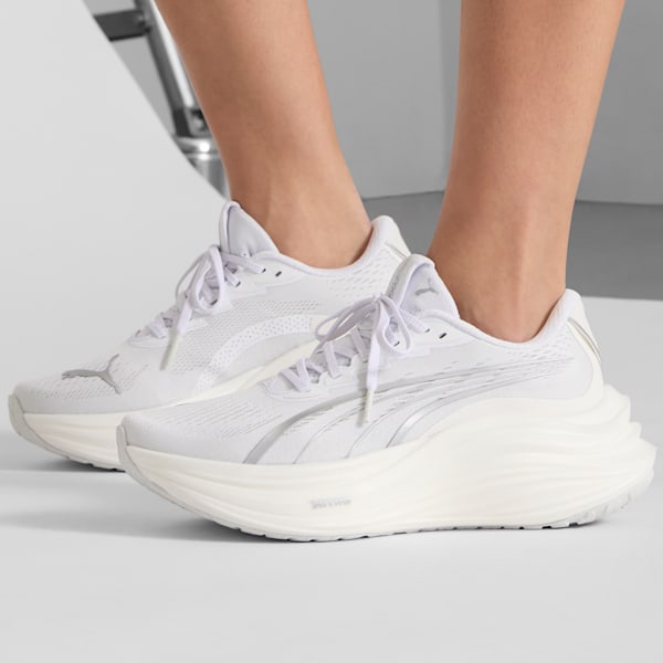 MagMax NITRO™ Women's Running Shoes, PUMA White-PUMA Silver, extralarge