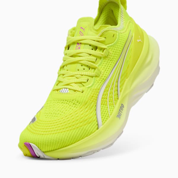 ウィメンズ フォーエバーラン ニトロ 2 ランニングシューズ, Yellow Alert-PUMA Black, extralarge-JPN