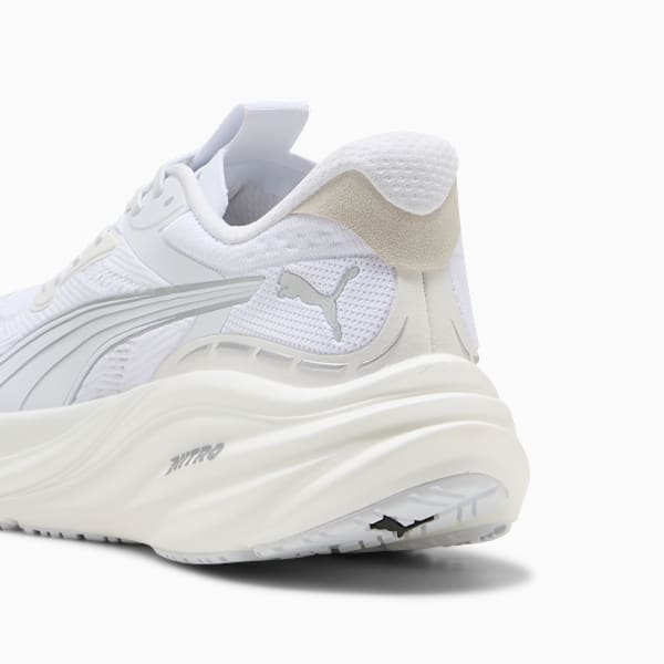 Magnify NITRO™ 3 Running Shoes Men, PUMA White-Warm White, extralarge