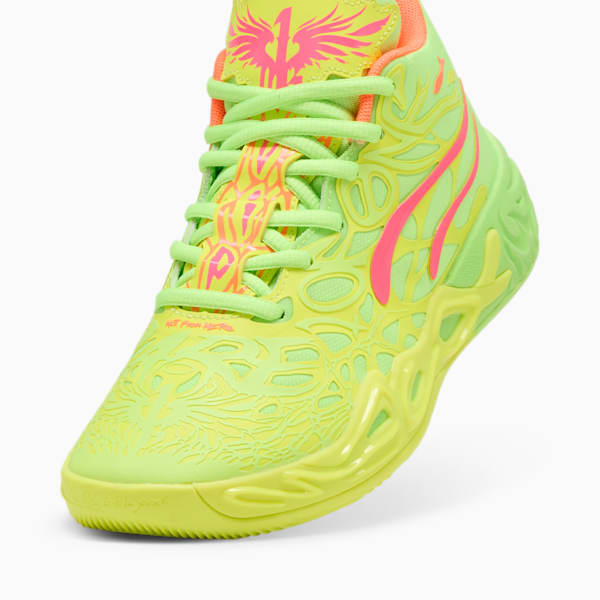 Tenis de básquet MB.04 Gem para adolescentes, Yellow Alert-Green Glare-Pink Alert, extralarge