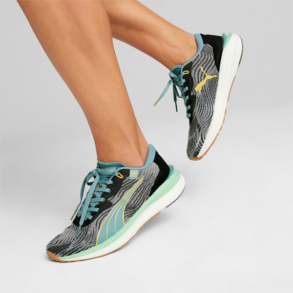 Zapatos para correr PUMA x FIRST MILE Electrify NITRO 2 para mujer, PUMA Black-Adriatic-Fresh Pear, extralarge