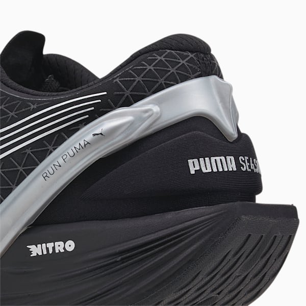 ウィメンズ RUN XX ニトロ ウィンター ランニングシューズ, Puma Black-Metallic Silver