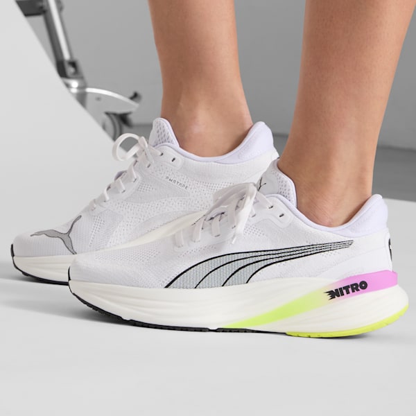 Tenis de running Mujer Magnify NITRO™ 2, PUMA White-Pure Magenta-Yellow Alert, extralarge