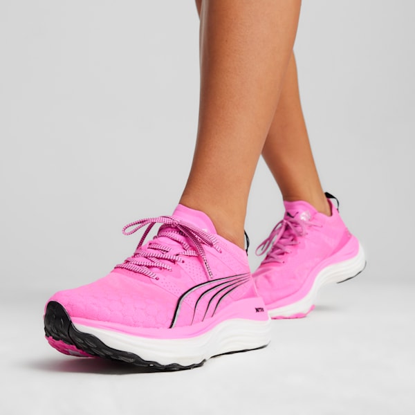 Tenis para correr para mujer ForeverRun NITRO, Poison Pink-PUMA Black, extralarge