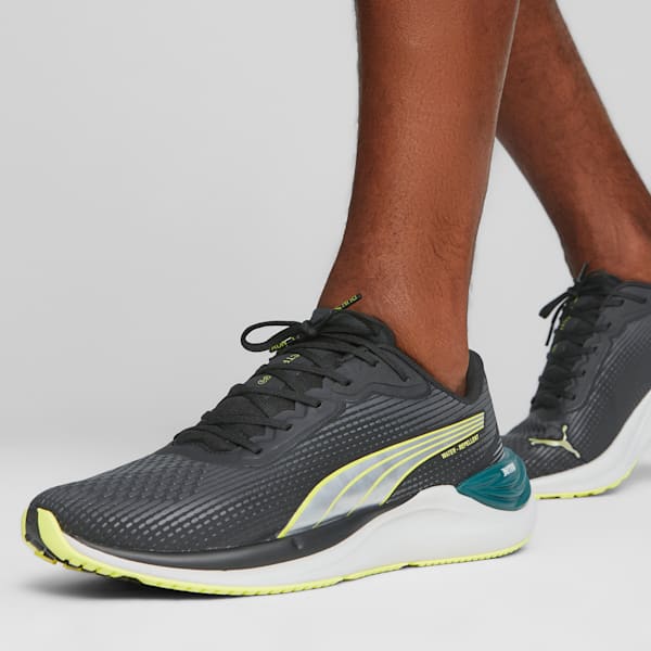 Tenis para correr Electrify NITRO™ 3 WTR para hombre, PUMA Black-Yellow Burst-Malachite, extralarge