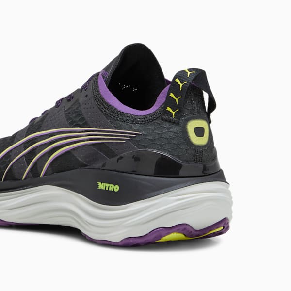 Tenis para correr ForeverRun NITRO™ WTR para mujer, PUMA Black-Purple Pop-Yellow Burst, extralarge