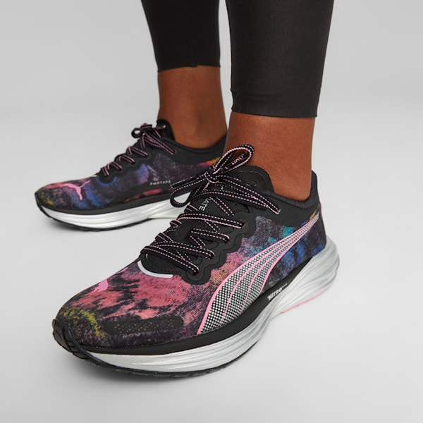 Tenis para correr Deviate NITRO 2 'Marathon Series' para mujer, PUMA Black-Strawberry Burst-Yellow Blaze, extralarge