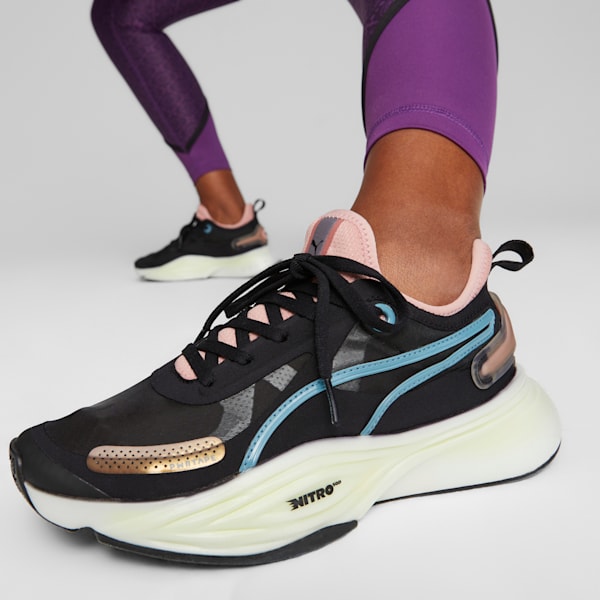 Chaussures d’entrainement PWR NITRO™ SQD Femme, PUMA Black-Bold Blue-Future Pink, extralarge