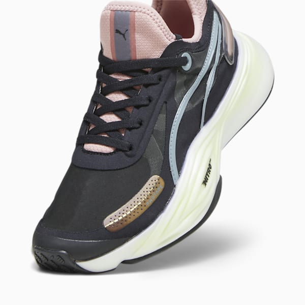 Chaussures d’entrainement PWR NITRO™ SQD Femme, PUMA Black-Bold Blue-Future Pink, extralarge