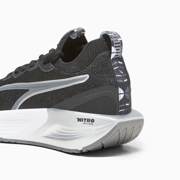 Tenis de entrenamiento para mujeres PWR XX NITRO Luxe Retro Glam, PUMA Black-Cool Dark Gray-PUMA Silver, extralarge