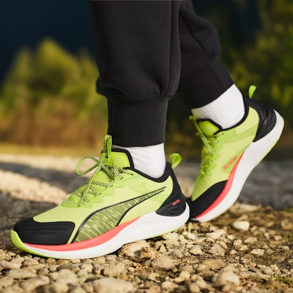 Tenis de trail running para hombre Electrify NITRO™, Lime Pow-PUMA Black-Active Red, extralarge