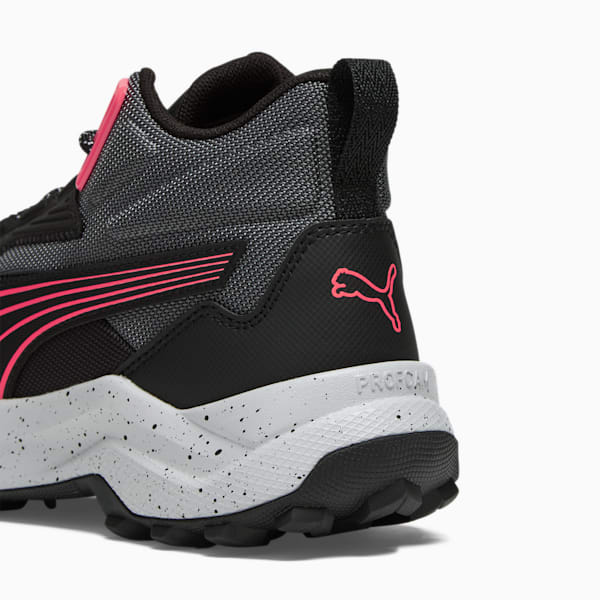 Mid top running shoes