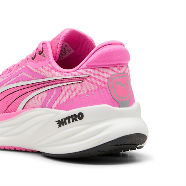 ウィメンズ マグニファイ ニトロ 2 テック ランニングシューズ, Poison Pink-PUMA Silver-PUMA White, extralarge-JPN