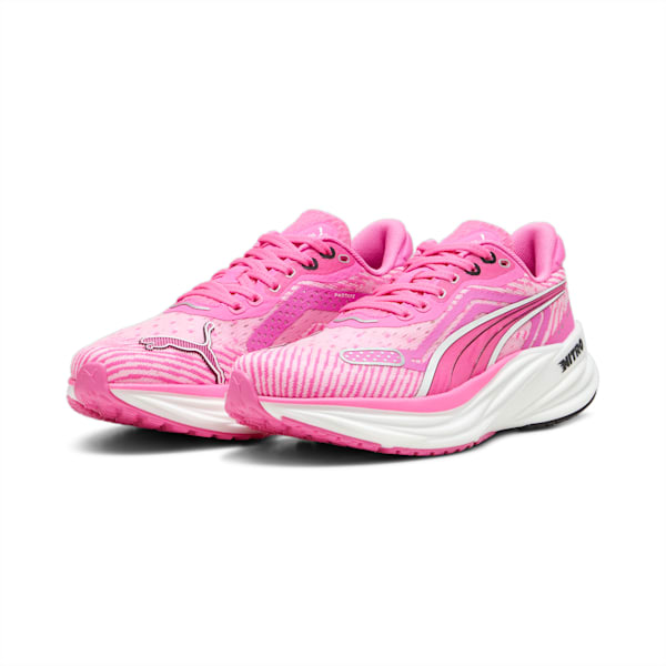 ウィメンズ マグニファイ ニトロ 2 テック ランニングシューズ, Poison Pink-PUMA Silver-PUMA White, extralarge-JPN