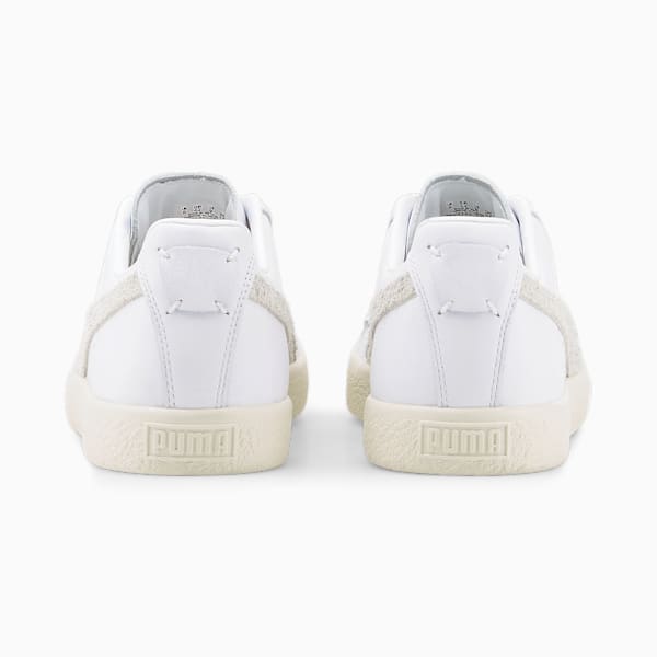 Clyde Base Unisex Sneakers, PUMA White-Frosted Ivory-Puma Team Gold, extralarge-AUS