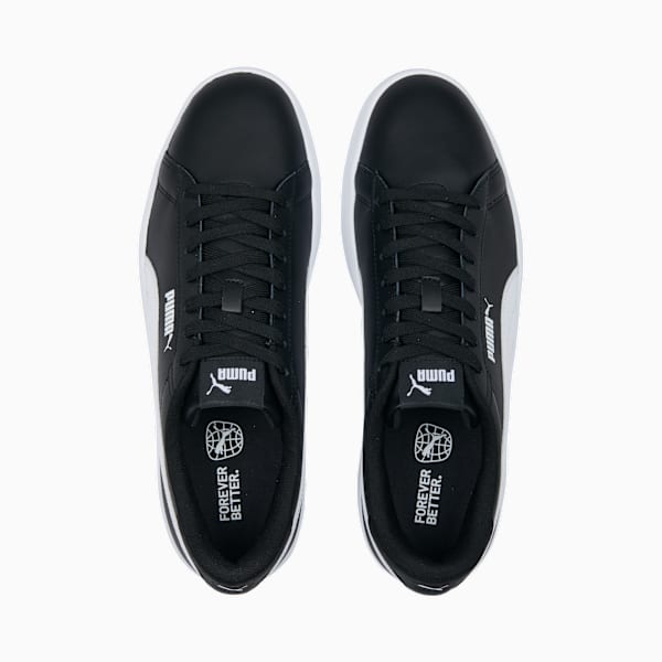 Black PUMA Smash unisex trainers with white formstripes and lace-up closure.