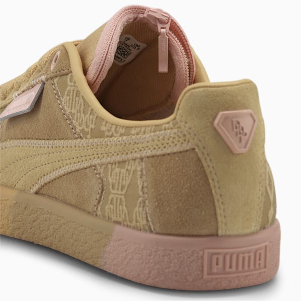 ウィメンズ PUMA x DAPPER DAN クライド PRE-GAME RUNWAY スニーカー, Croissant-Croissant-Rose Dust, extralarge-JPN