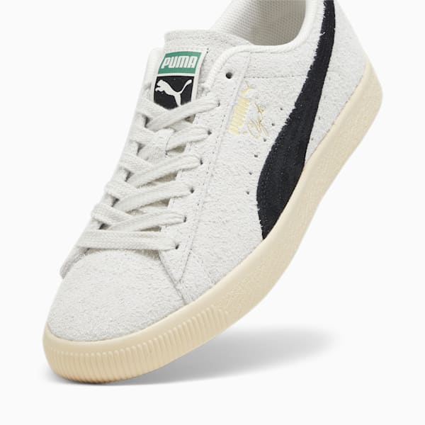 Clyde Hairy Suede Unisex Sneakers | PUMA