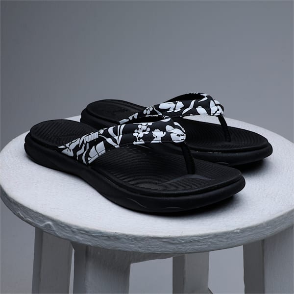 Royalcat Softride Thong-Strap Women's Flip Flops, PUMA Black-PUMA White, extralarge-IND